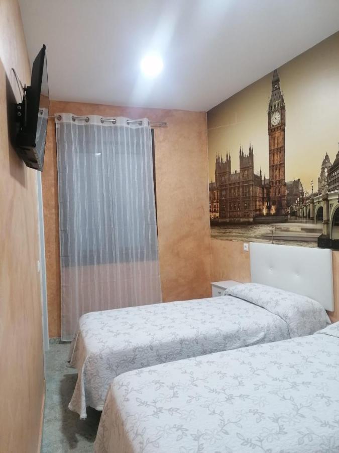 Hostal Restaurante Casa Isabel Gamonal ภายนอก รูปภาพ